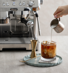 Cafetera Espresso Manual DeLonghi La Specialista Opera EC9555M con Cold Brew