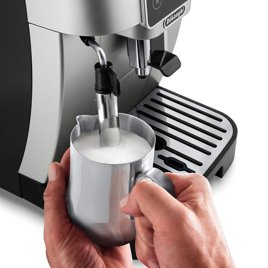Máquina de Café Automática DeLonghi Magnifica Start ECAM22022SB con Espumador de Leche