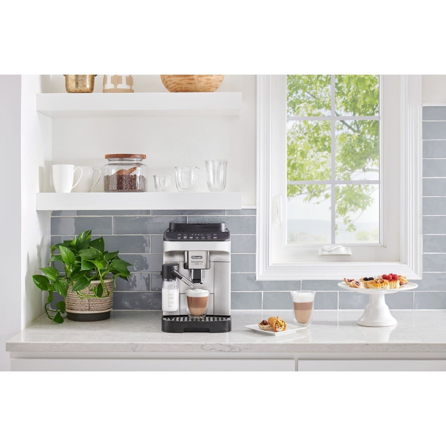 Máquina de Café Superautomática DeLonghi Magnifica Evo ECAM29084SB